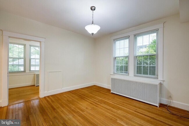 Building Photo - 4209 Ellicott St NW