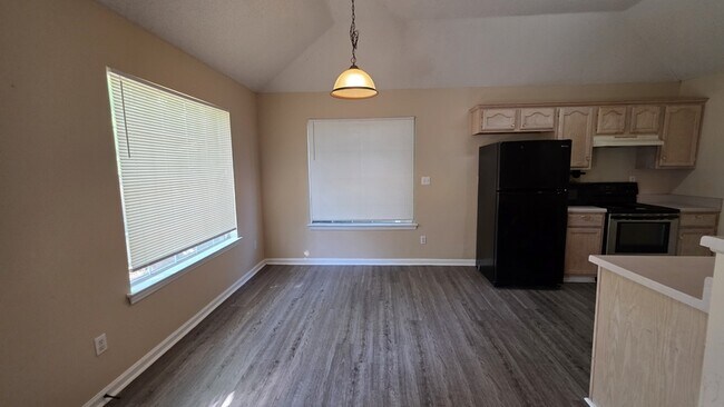 Building Photo - 7115 Lindsey Leaf Cove