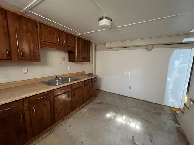 Building Photo - 2 bedroom in Wood River