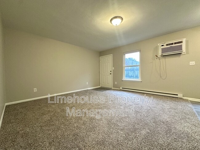 Building Photo - 9117 Chesapeake Blvd