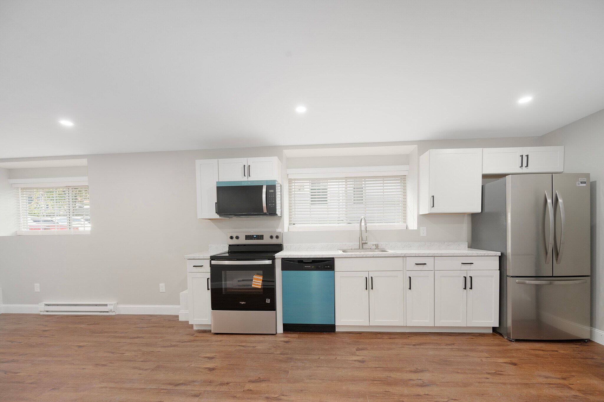 Building Photo - 28 Grosvenor Ave