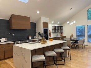 Building Photo - 1223 N Tyler St