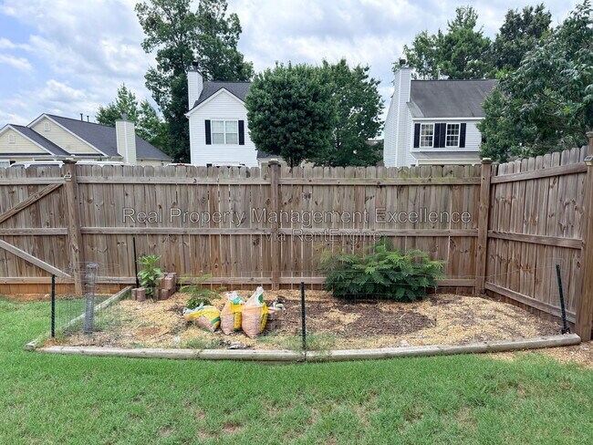 Building Photo - 3446 Ferdilah Ln