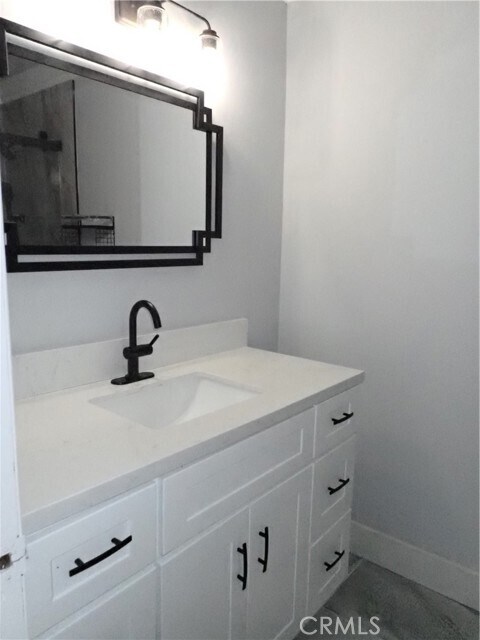 Building Photo - 2 Farragut