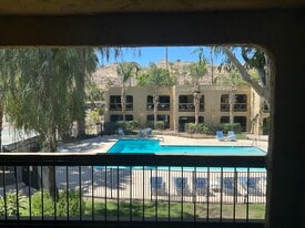Building Photo - 5300 E Waverly Dr