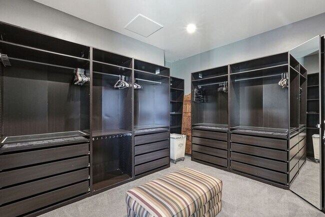 Building Photo - 5405 N Houghton Rd