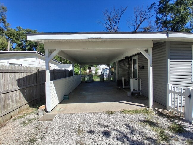 Building Photo - 1207 Griggs St