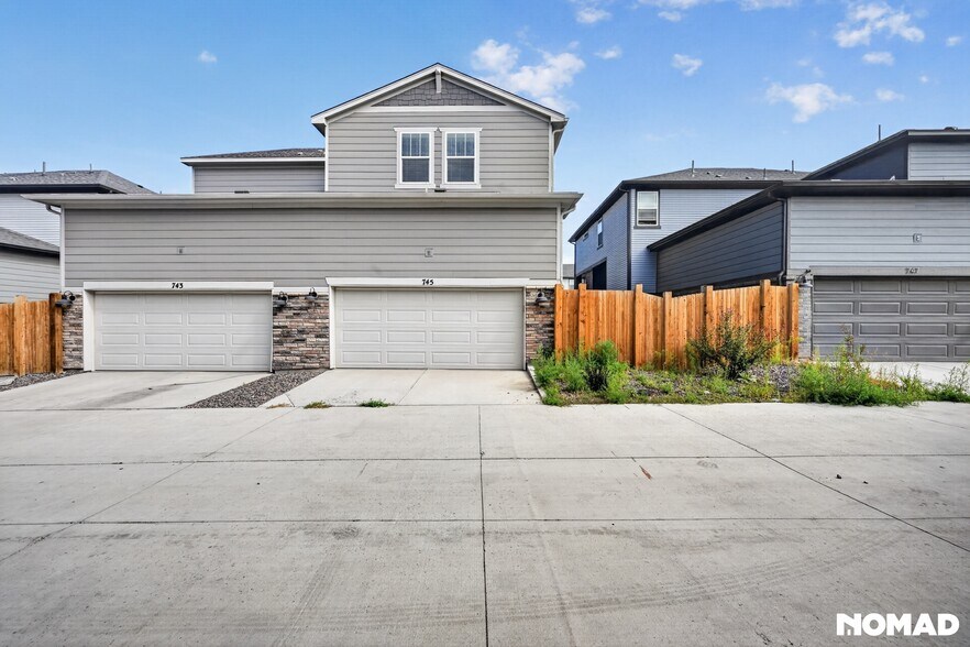 Building Photo - 745 N Tempe St