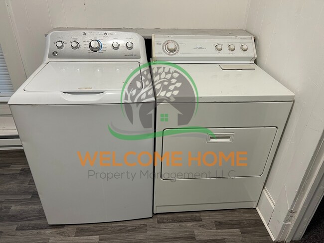 Building Photo - Salem St