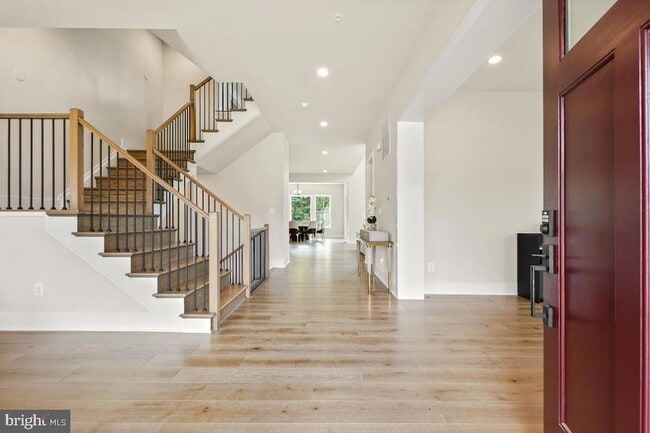 Building Photo - 12321 Potomac Hunt Rd