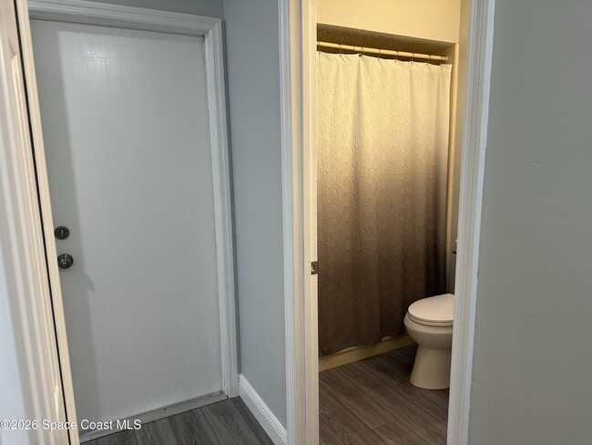 Building Photo - 976 S Fork Cir