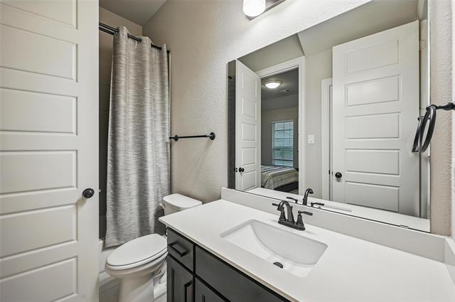 Building Photo - 1701 Thresh Ct