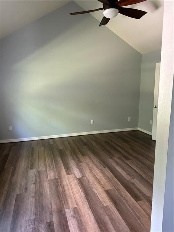 Building Photo - 2010 S Elm St