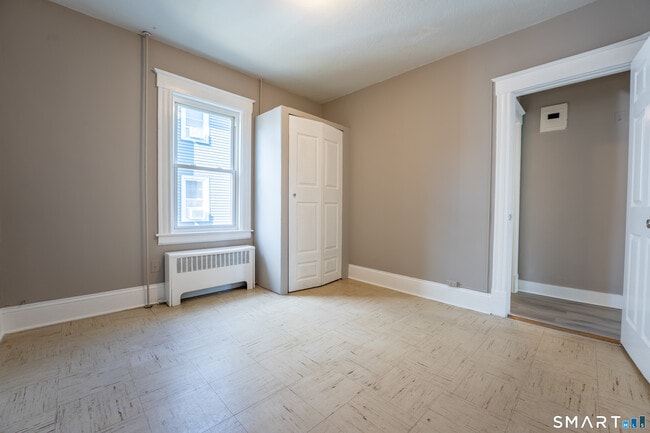 Building Photo - 62-64-64 James St