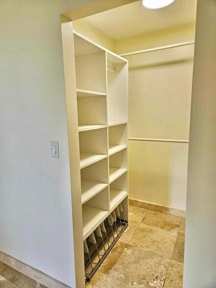 Building Photo - 851 Lyons Rd