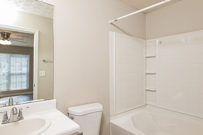 Building Photo - 3915 Waldrop Ln