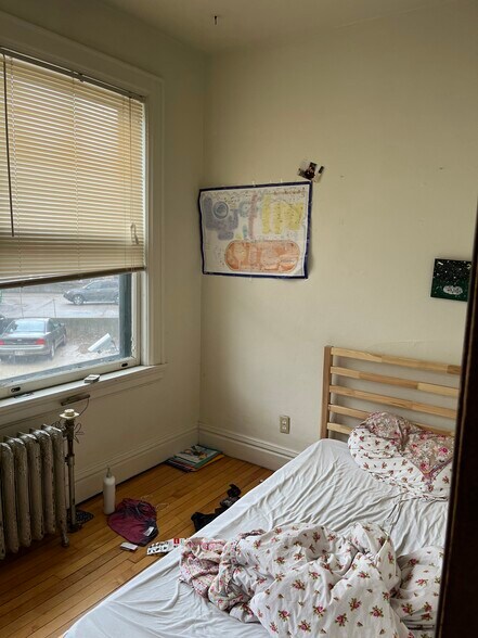 Building Photo - 612 Howard Plz