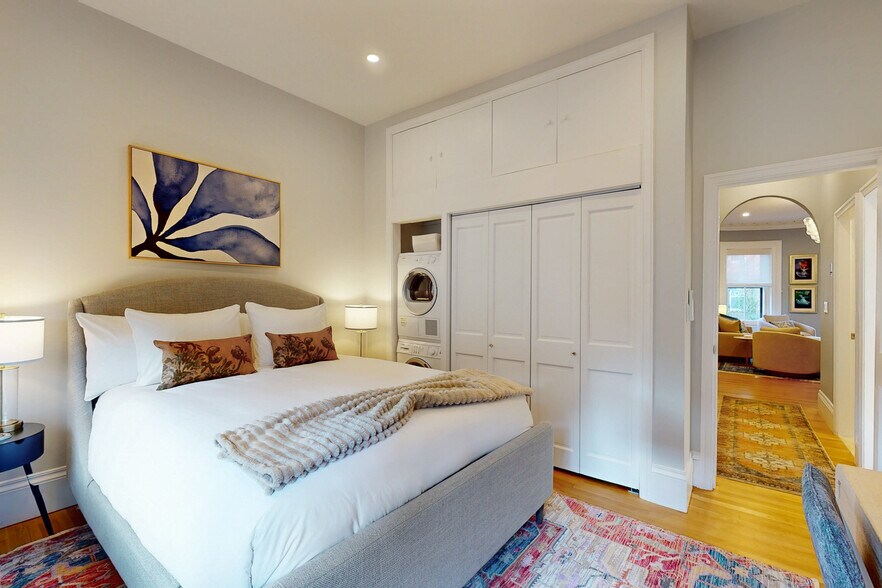 Building Photo - 86 Worcester St