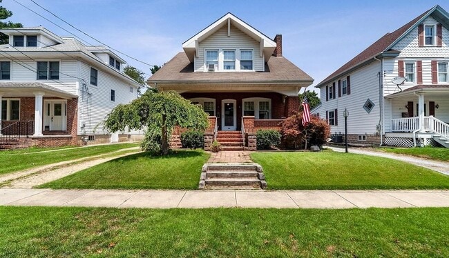 Primary Photo - 219 Villanova Rd