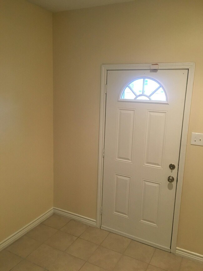 Building Photo - 10642 Logger Pines Trail