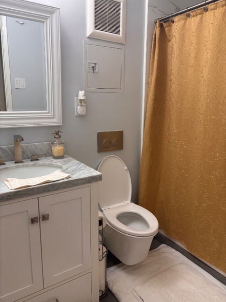 Building Photo - 701 N Rengstorff Ave