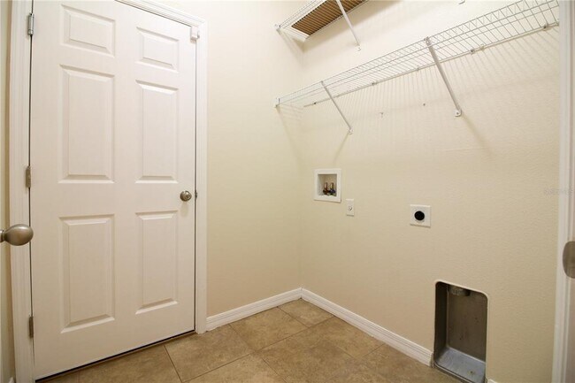 Building Photo - 811 Krenson Woods Ln