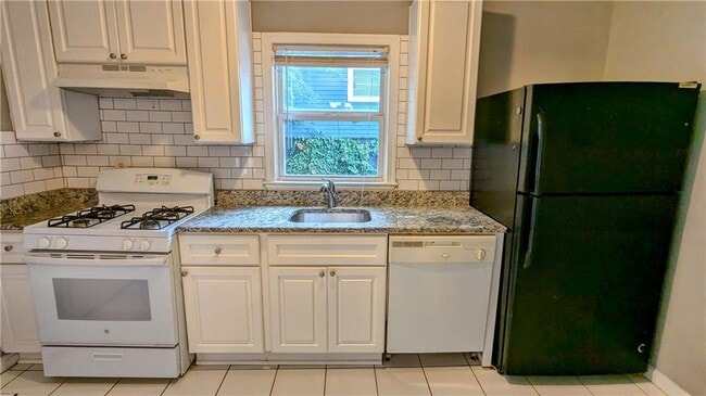 Building Photo - 1312 Kasandra Dr SE