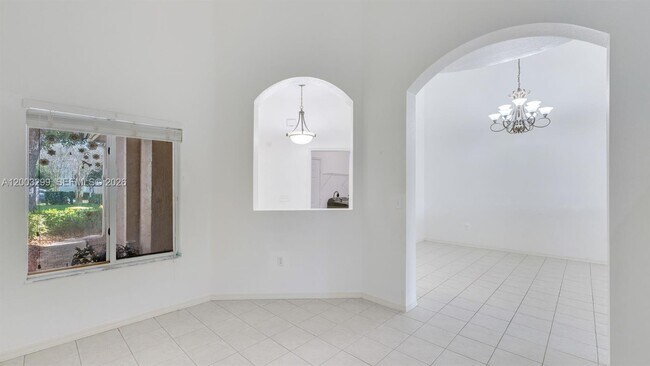 Building Photo - 1916 SE 23rd Ave