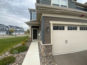 Building Photo - 6433 Inspire Cir S