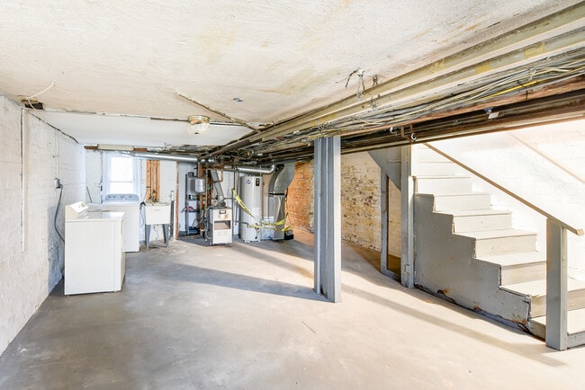 Building Photo - 3116 13th St NW