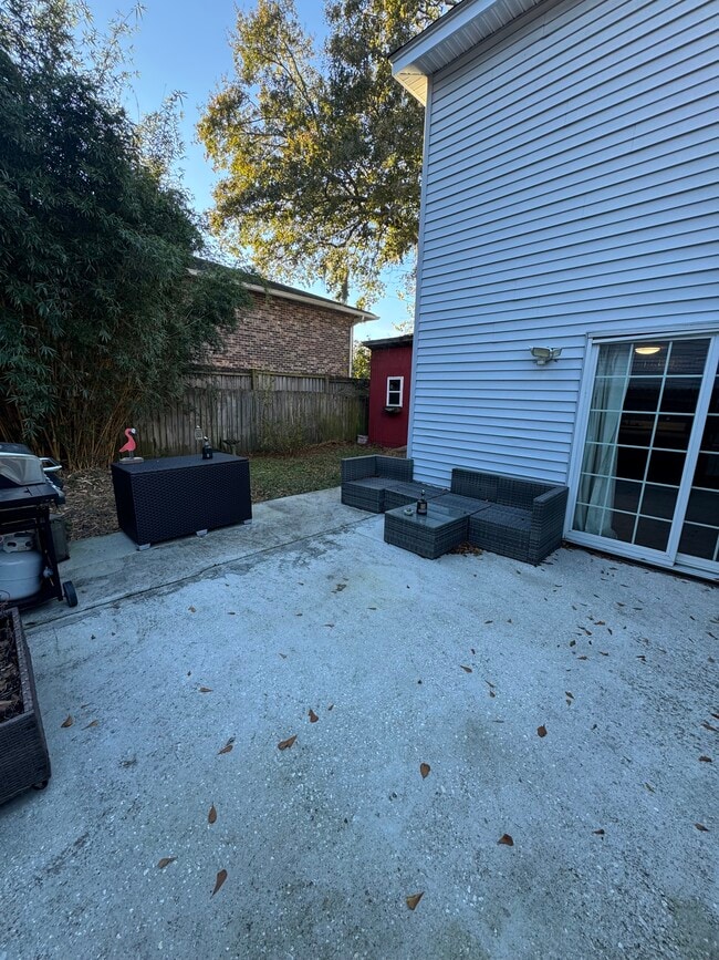 Building Photo - 1711 Orange Grove Shores Dr