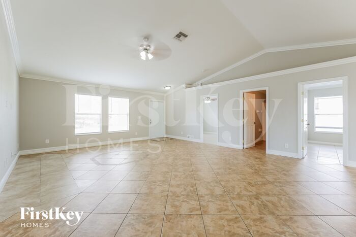 Building Photo - 5231 7th St W