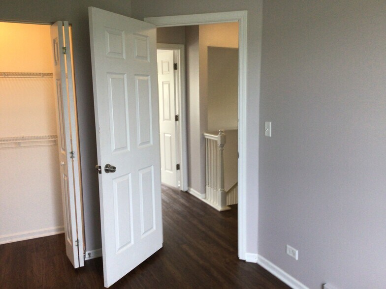 Building Photo - 1749 Quail Ct