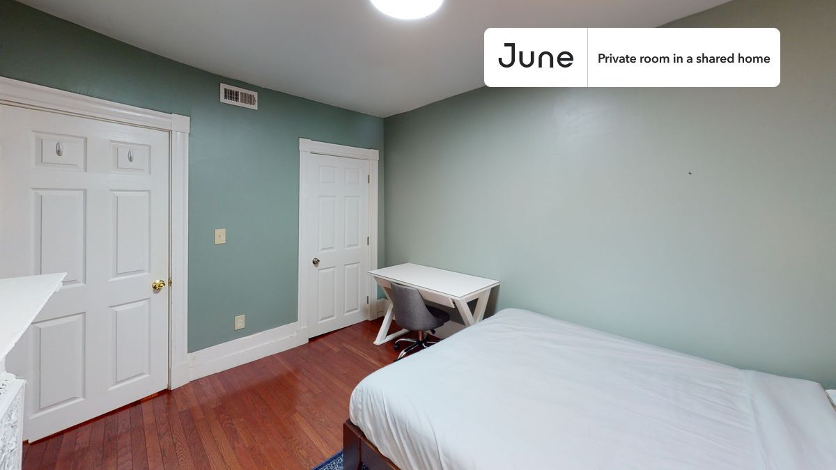 Building Photo - Room in Shared 7 bed/2 bath home