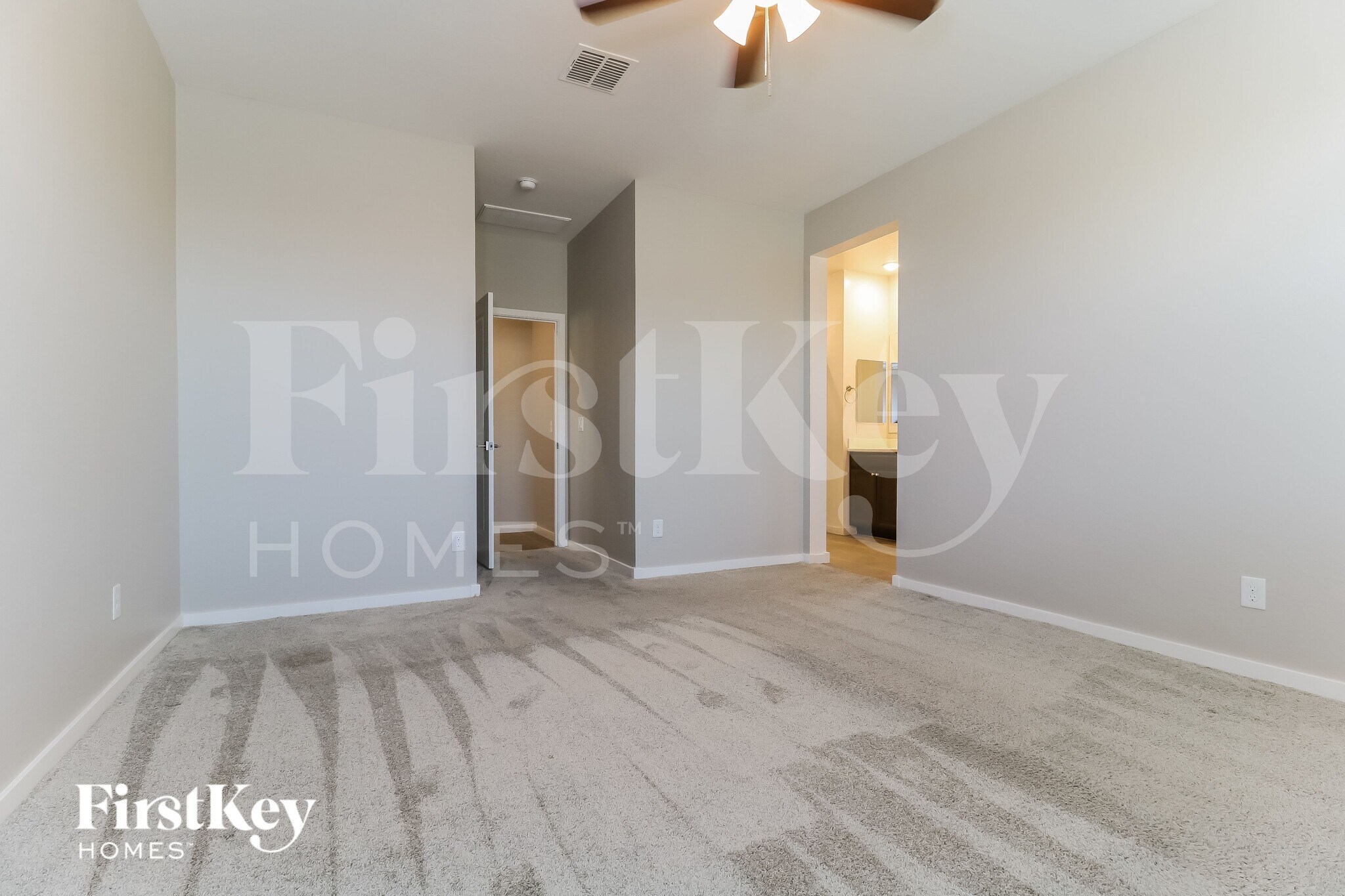 Building Photo - 4010 W Coneflower Ln