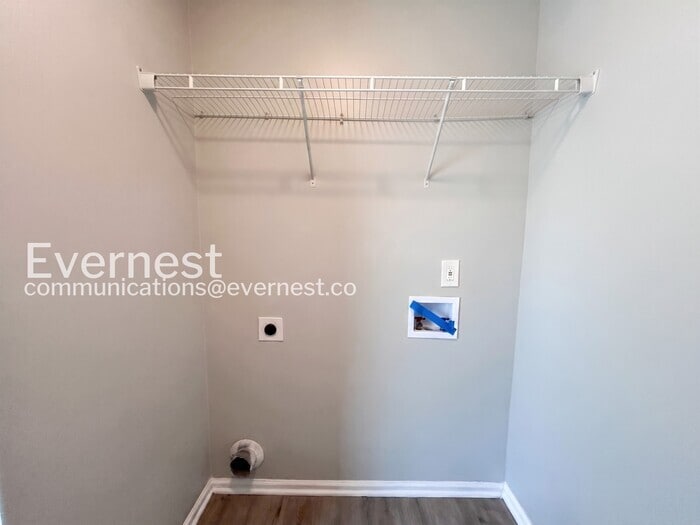 Building Photo - 3868 Leyland Dr