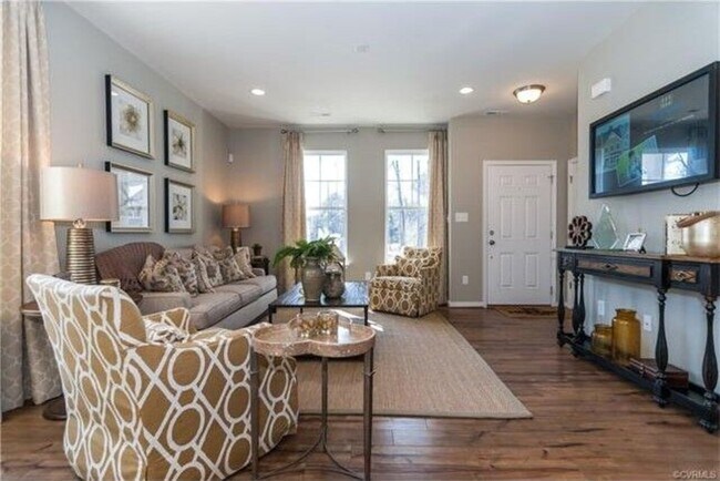 Building Photo - 8079 Rutland Village Dr, Mechanicsville, V...