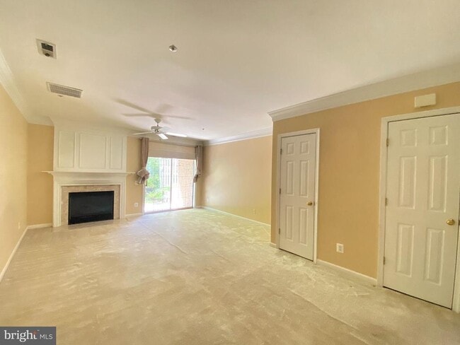 Building Photo - 10353 Sager Ave