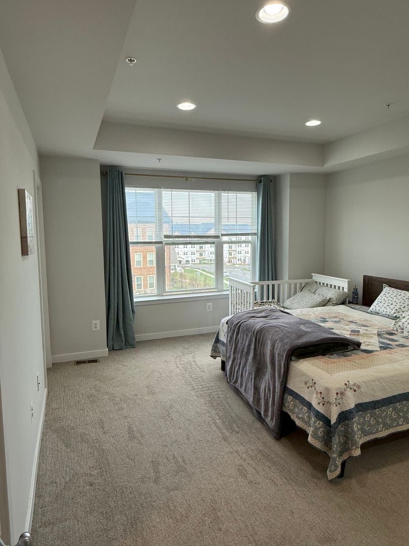 Building Photo - 22102 Cabin Branch Ave