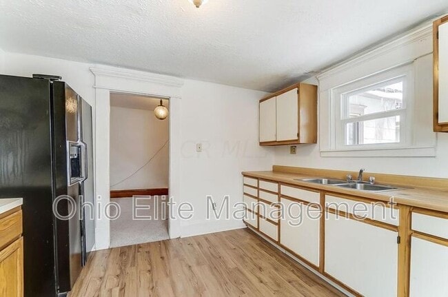 Building Photo - 888 Studer Ave