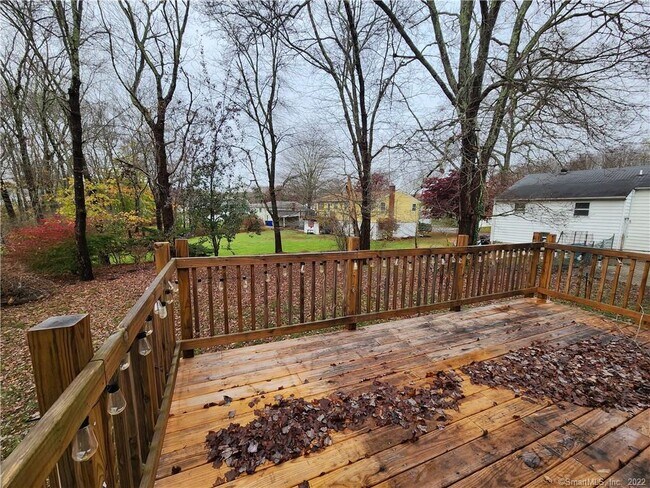 Building Photo - 24 Savi Ave