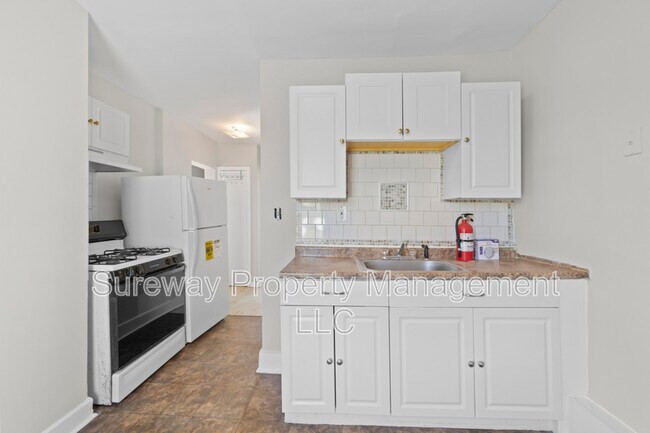 Building Photo - 93 N Broadway