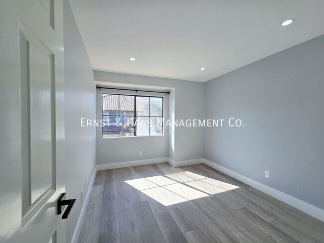 Building Photo - 16810 Picadilly Ln