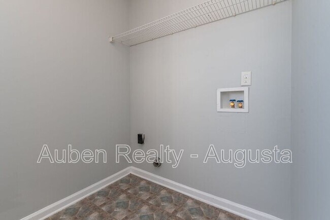 Building Photo - 3428 Monte Carlo Dr