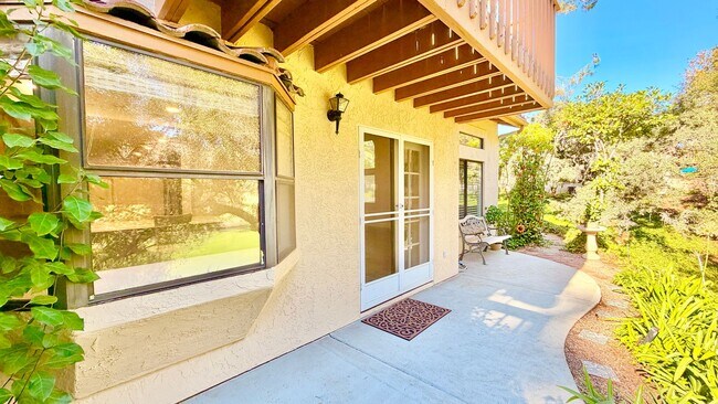 Building Photo - Beautifully Updated & Remodeled Townhome on the Pala Mesa Golf Course in Fallbrook!