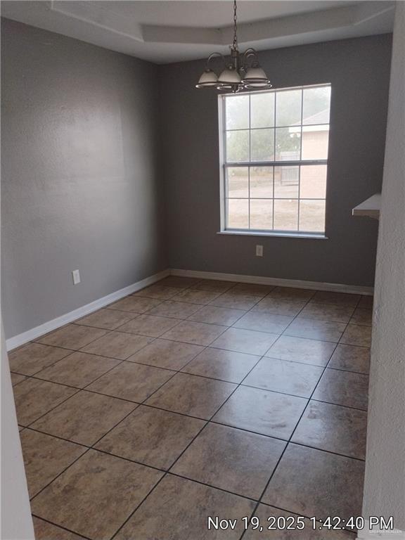 Building Photo - 13 Lake View Dr