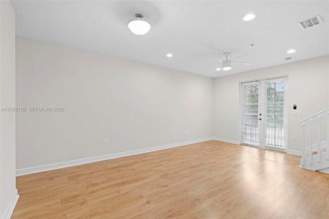 Building Photo - 419 SW 147th Ave