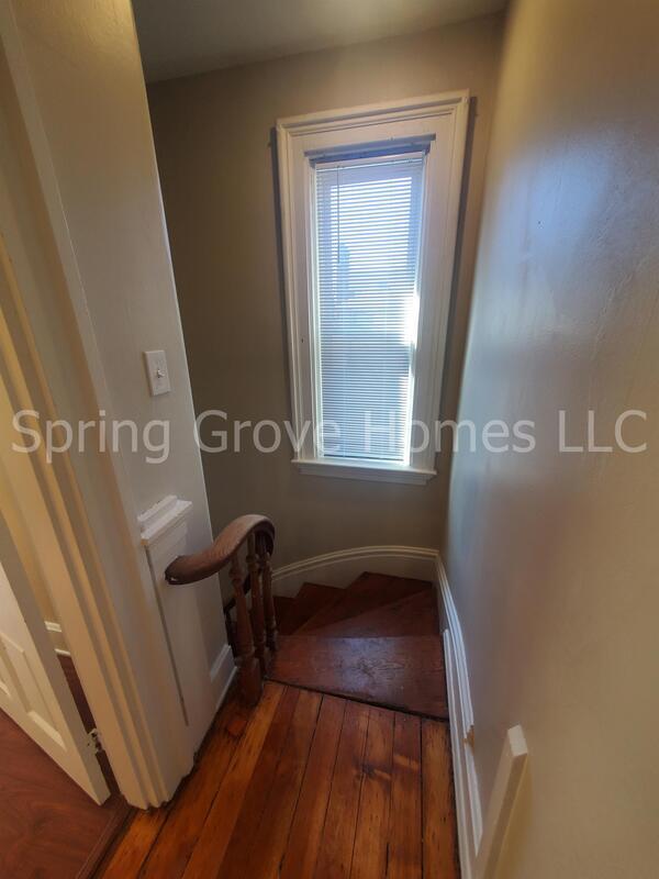Building Photo - 710 Derby Ave