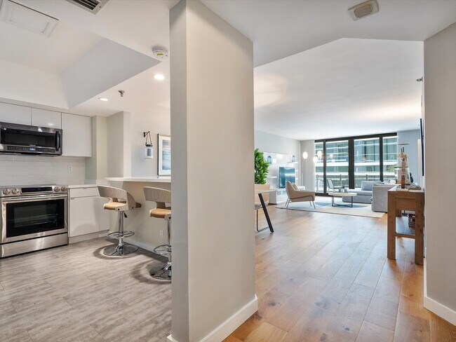 Building Photo - 9455 Collins Ave