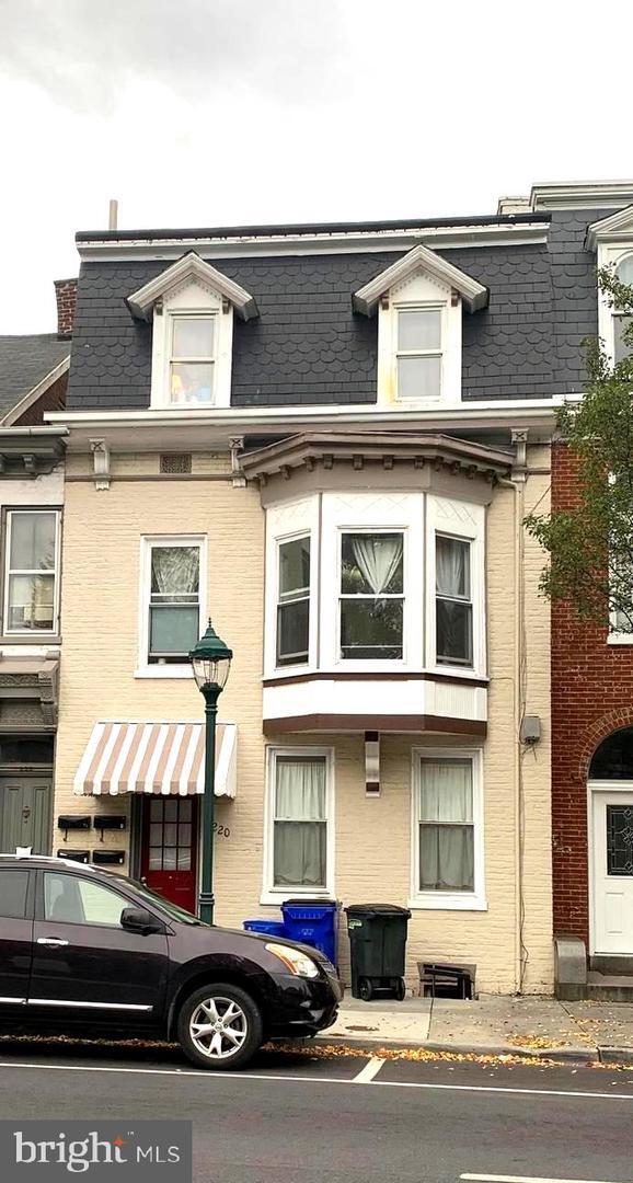 Building Photo - 220 N Potomac St